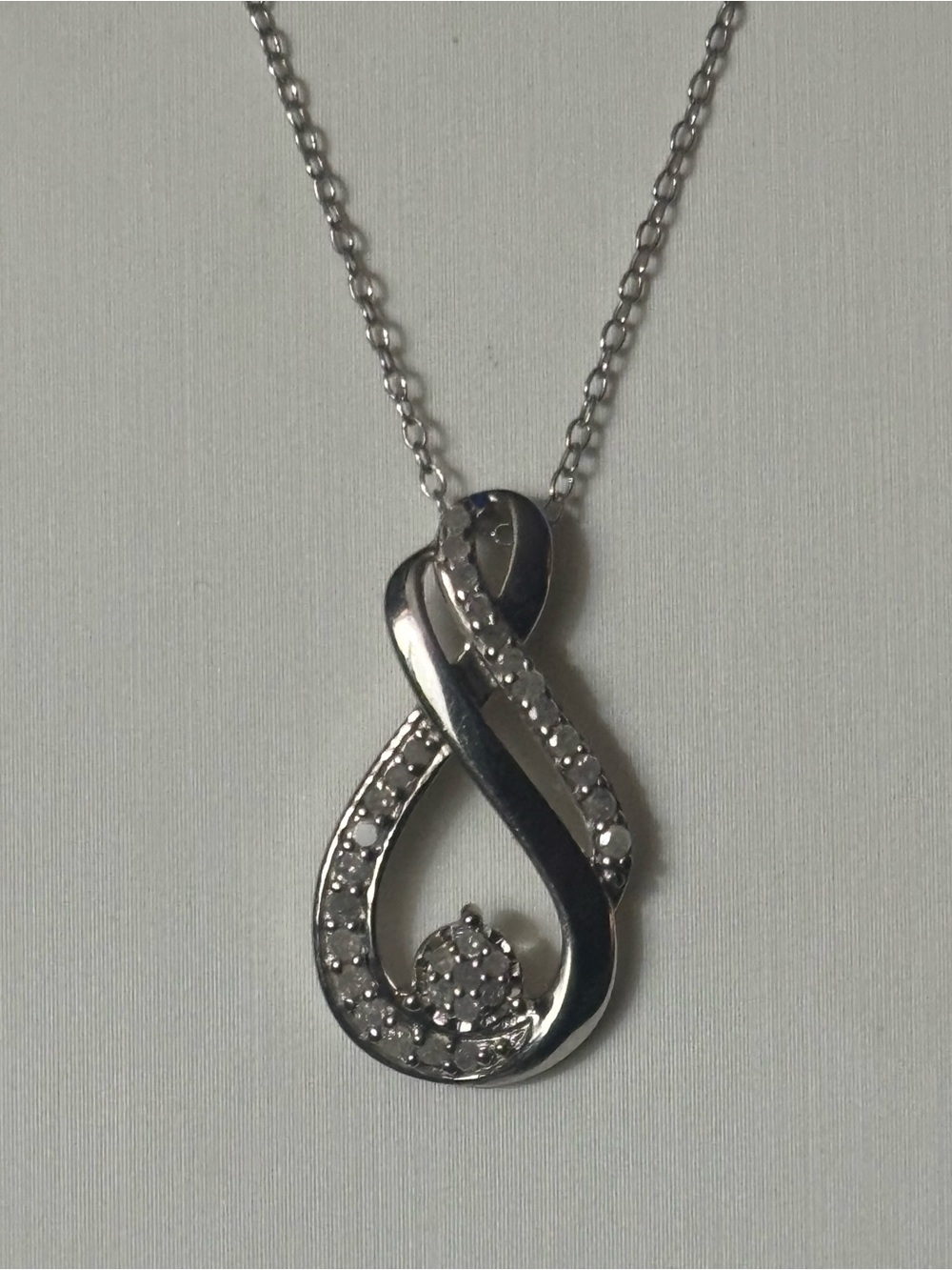 925 Sterling Silver Infinity Twist Pendant Necklace Real Diamonds retail $570.00